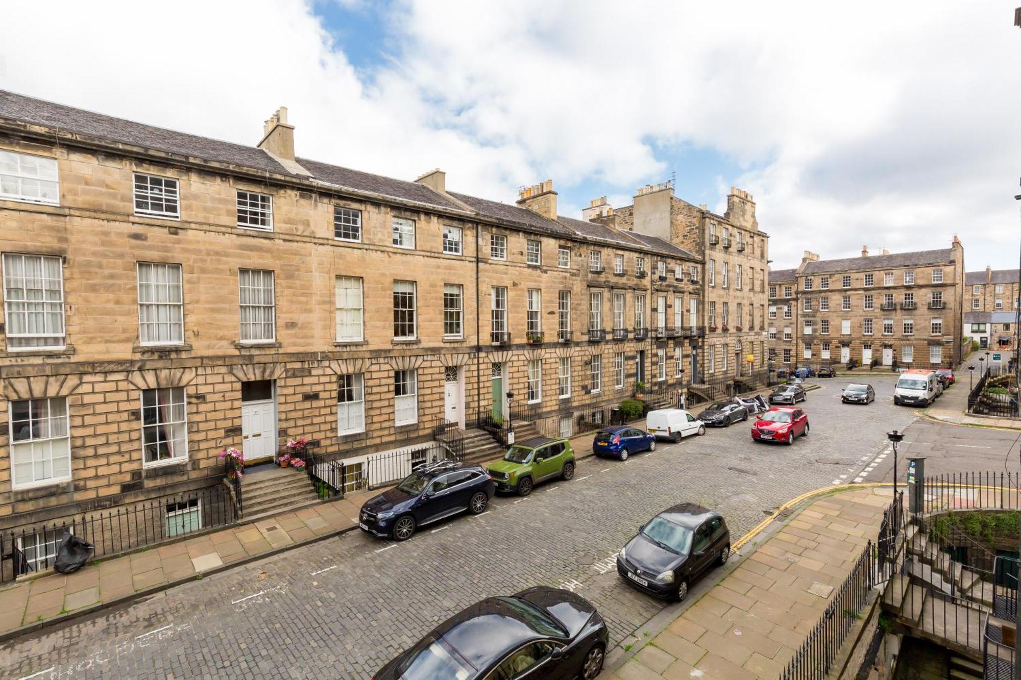 Light And Spacious 2 Bedroom Flat In Heart Of Edinburgh Exterior photo