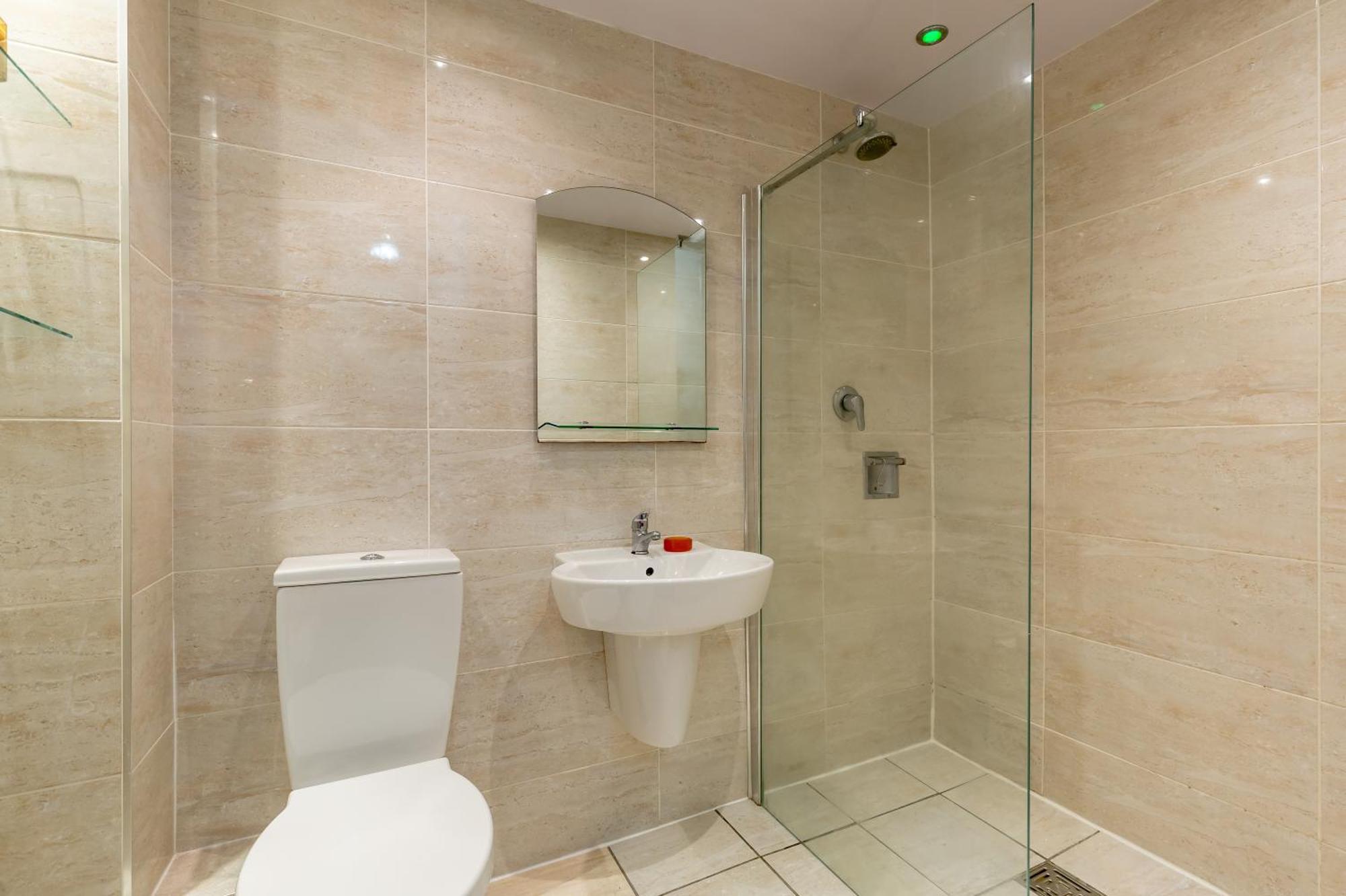 Light And Spacious 2 Bedroom Flat In Heart Of Edinburgh Exterior photo