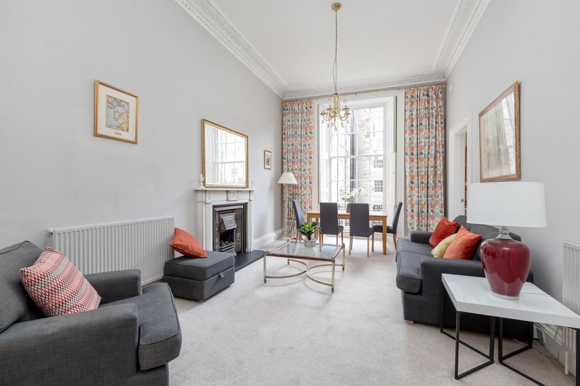 Light And Spacious 2 Bedroom Flat In Heart Of Edinburgh Exterior photo
