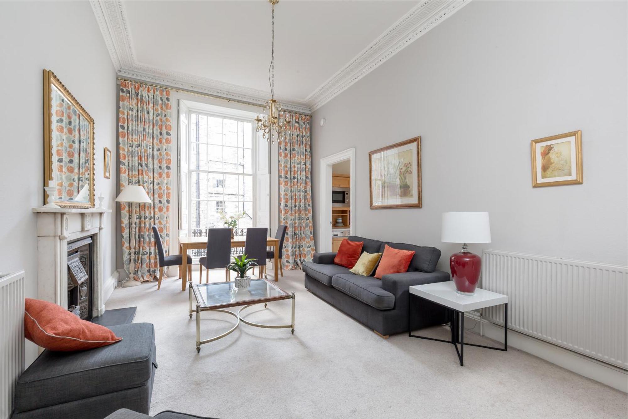 Light And Spacious 2 Bedroom Flat In Heart Of Edinburgh Exterior photo