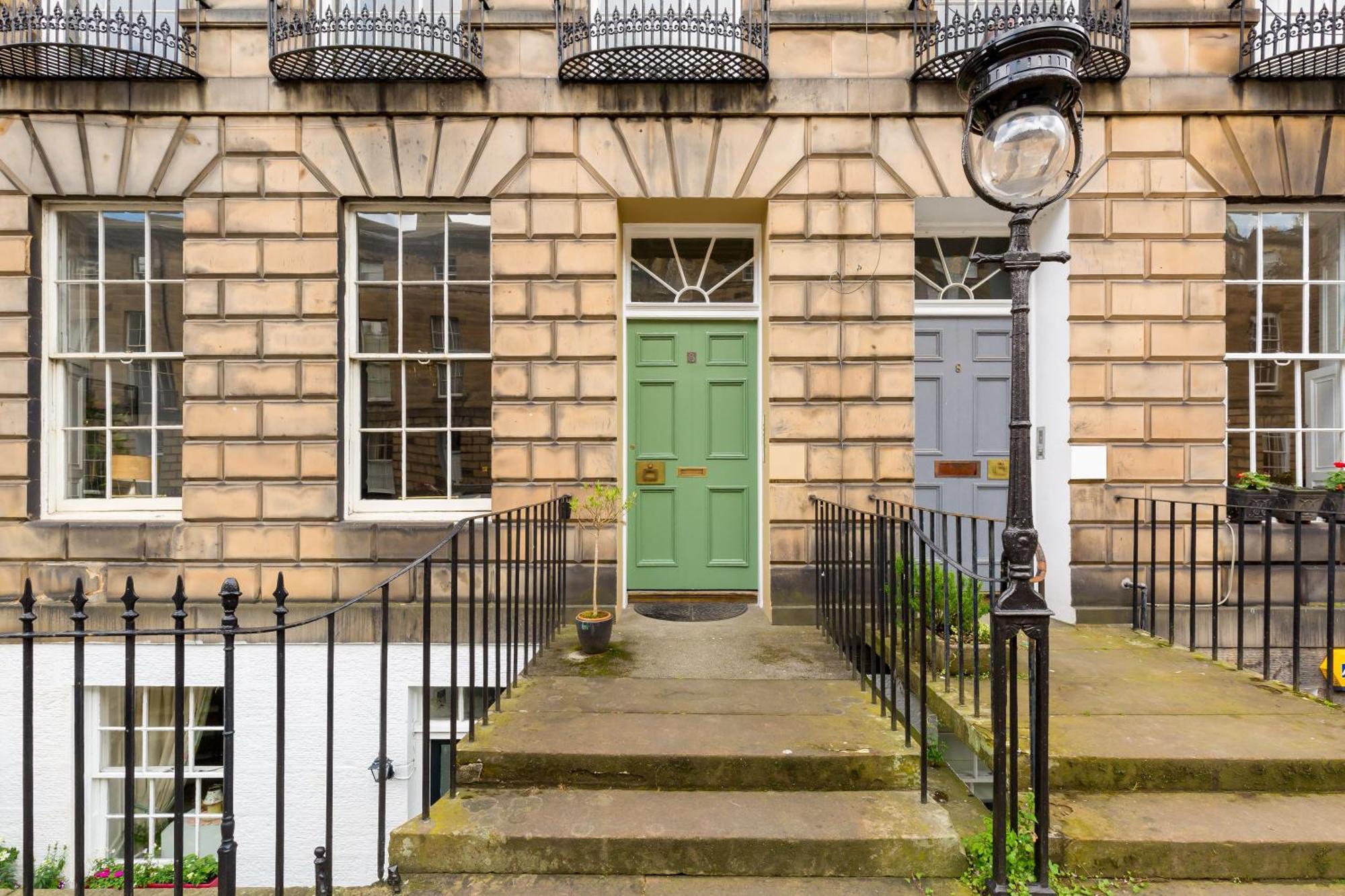Light And Spacious 2 Bedroom Flat In Heart Of Edinburgh Exterior photo